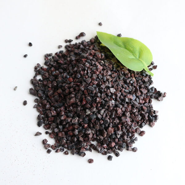 Garnet filter material
